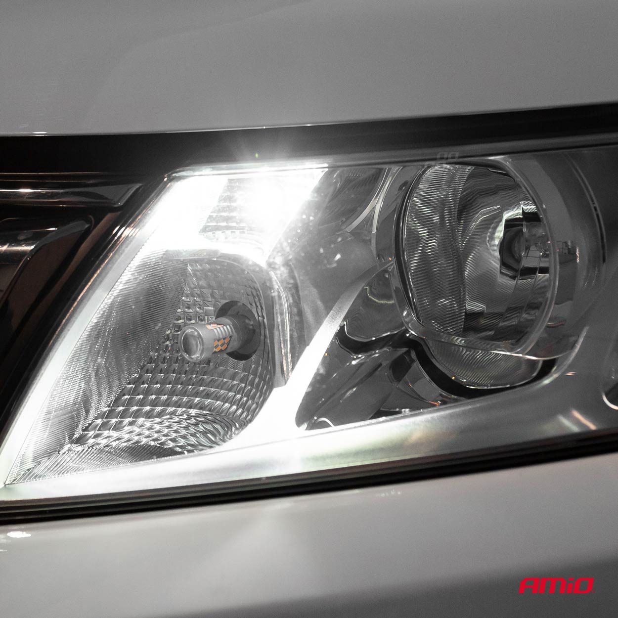 LED-Lampe T10 W5W mit 5 Dioden für 12 V