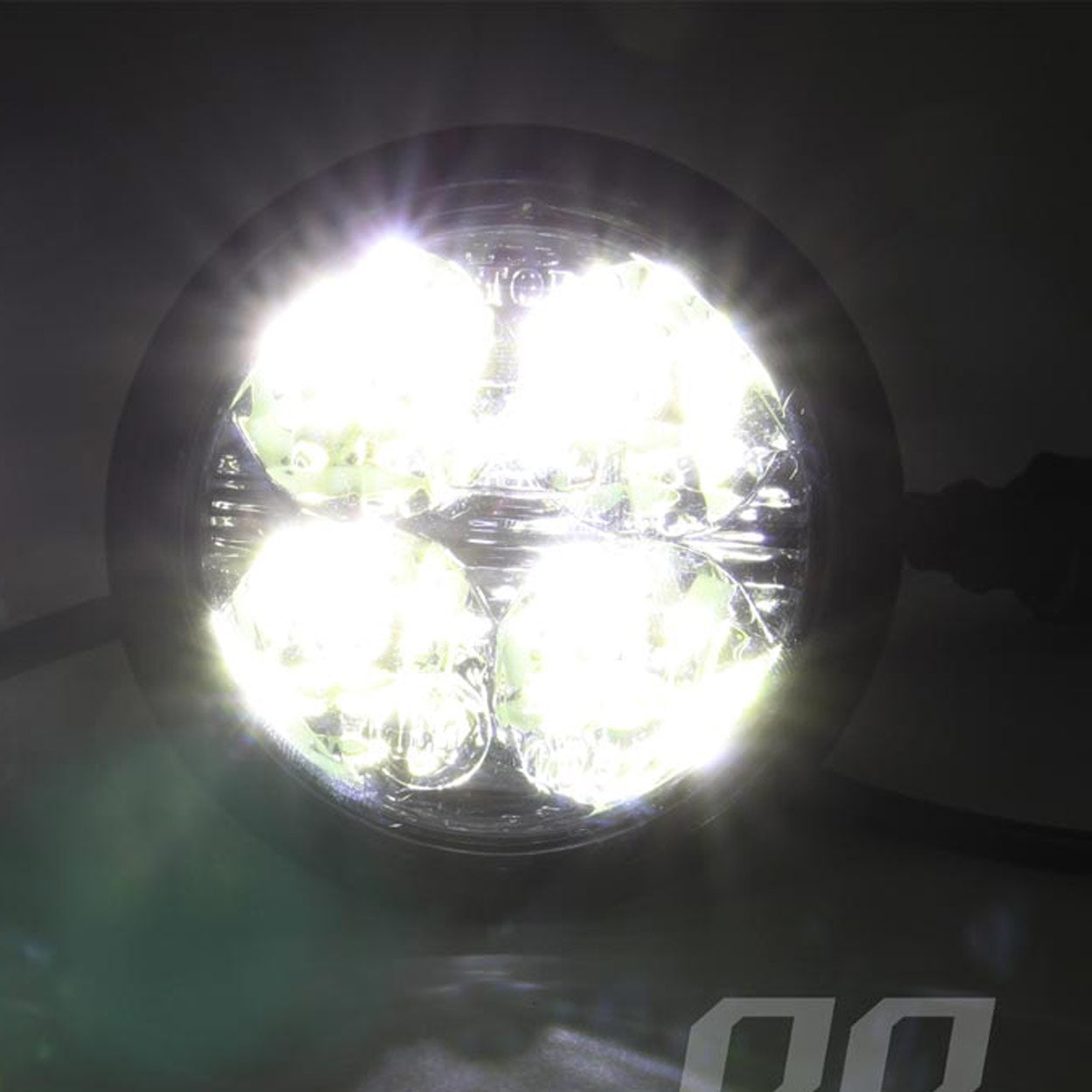 Tagfahrlicht DRL 510HP am Fahrzeug