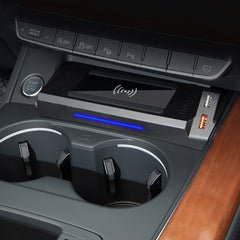 Audi A4 2016-2024 / Audi A5 2017-2024 Kabelloses Handy-Ladegerät mit 15W Schnellladung 