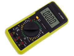 Digitales Multimeter zur Messung von Spannung, Strom und Widerstand