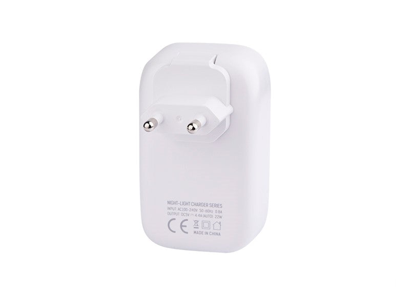Reiseladegerät mit 4 USB-A und touchgesteuertem LED-Licht