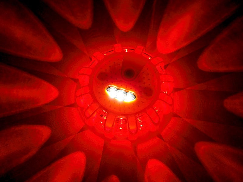 Warnleuchte mit 12 LED-Warnlichtern und 3 LED-Taschenlampe