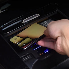 Mercedes-Benz A-Klasse/GLA/GLB kabelloses Handy-Ladegerät 15W mit Ambientebeleuchtung 